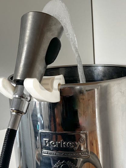Royal Berkey Faucet Spout Holder (Black) Black